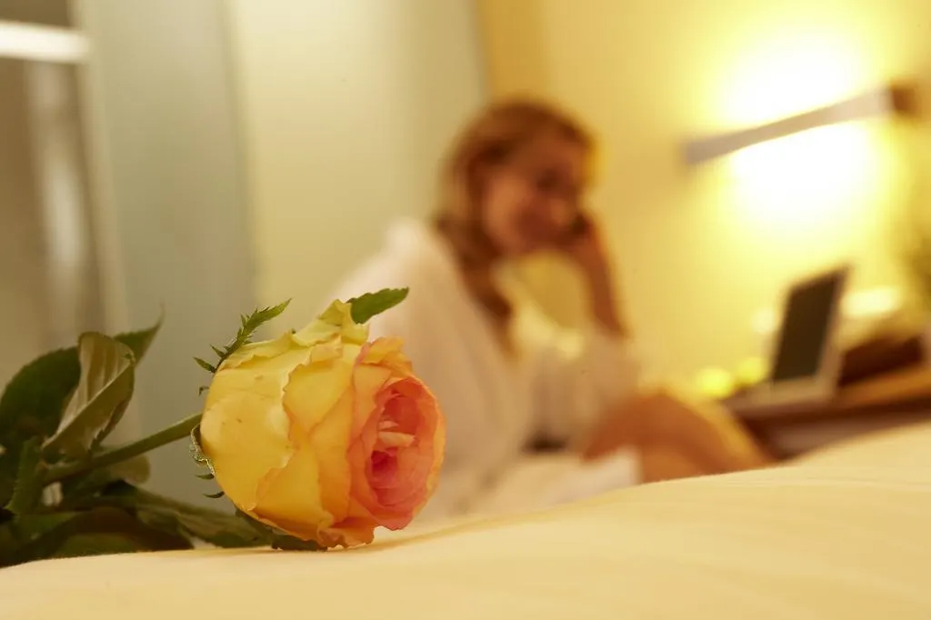 ***  Villa Ceconi By Das Gruene Hotel Zur Post - 100% Bio Salzburg Austria