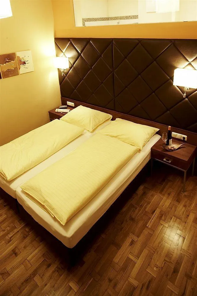 Villa Ceconi By Das Gruene Hotel Zur Post - 100% Bio Salzburg Austria