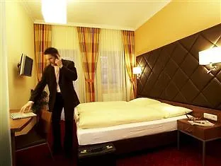 Villa Ceconi By Das Gruene Hotel Zur Post - 100% Bio Salzburg 3*,